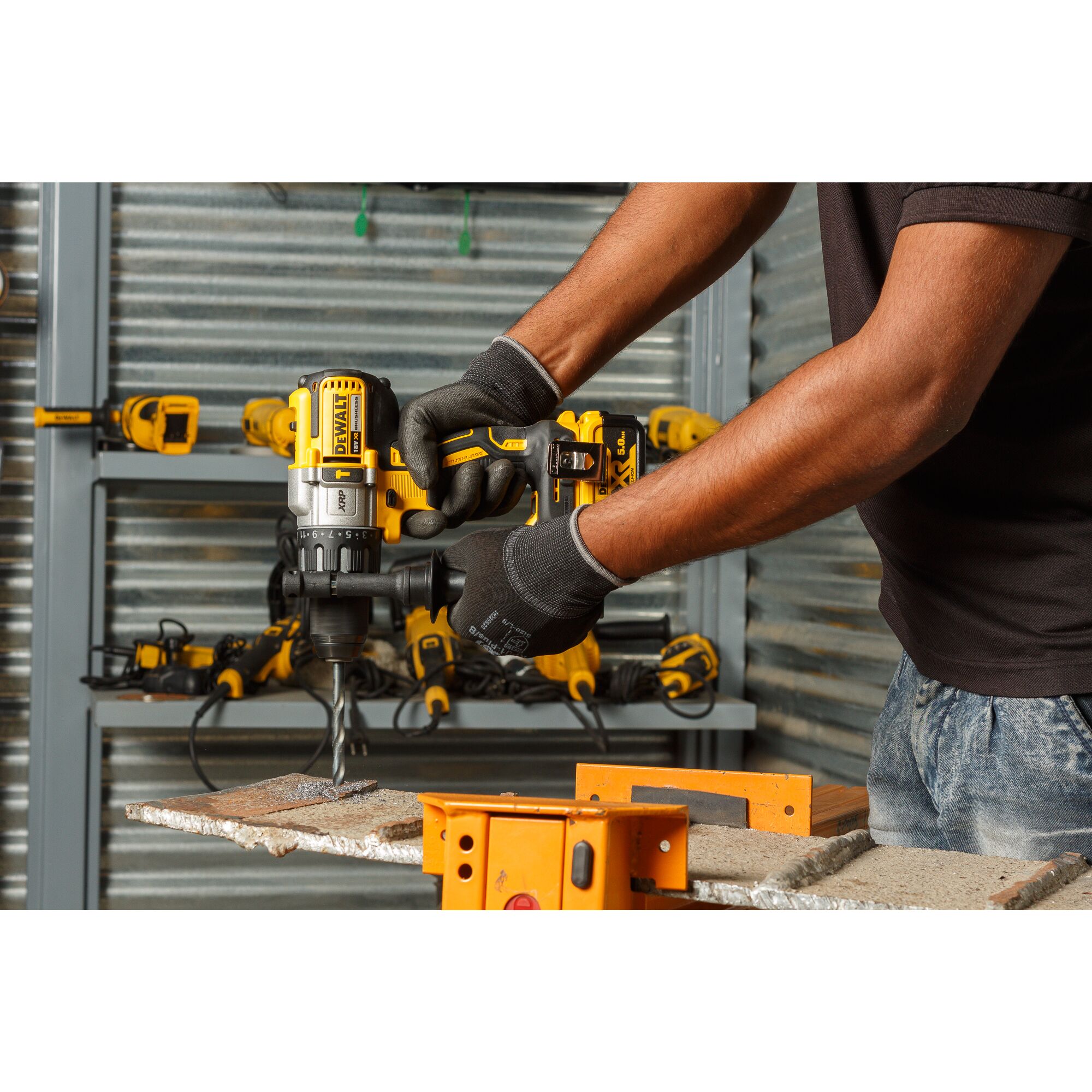 Dewalt drill deals machine battery