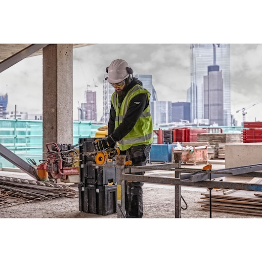 54V XR FLEXVOLT 125mm Angle Grinder - Tool Only