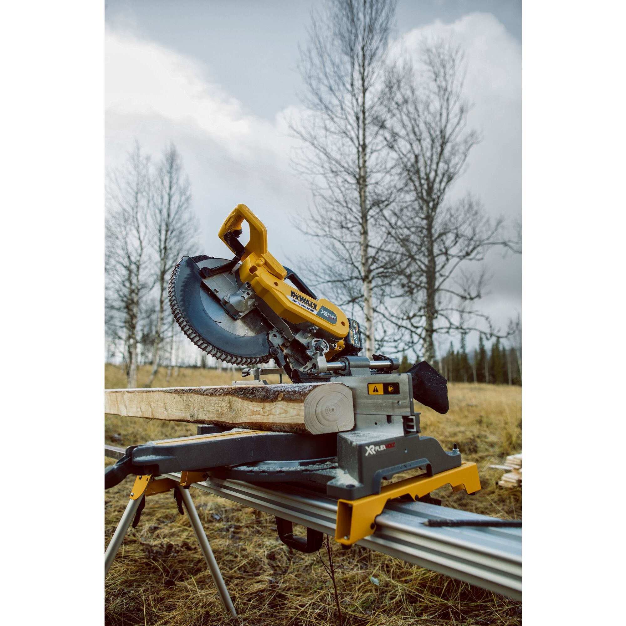 Dewalt miter deals saw 54v