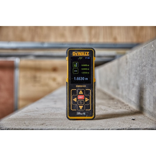 Misuratore metro distanziometro laser 100 m Dewalt DW03101