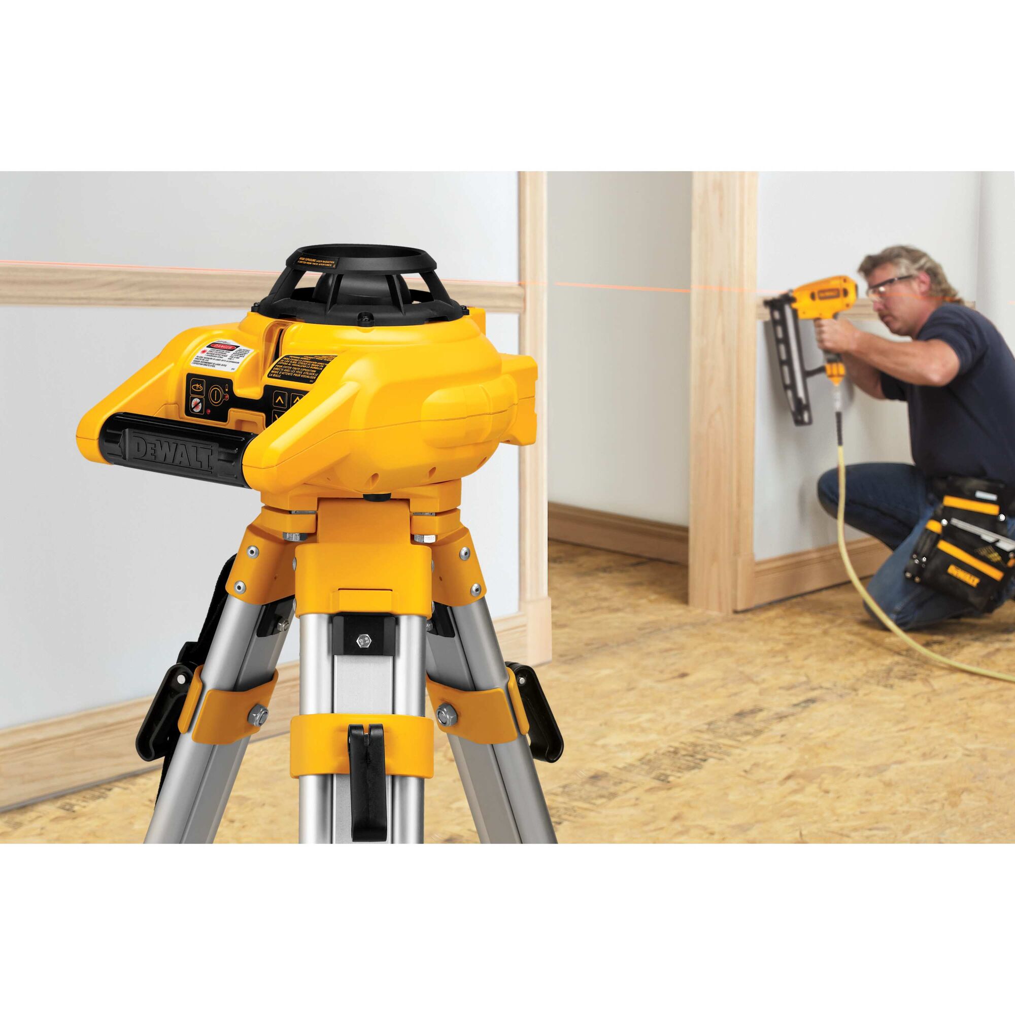 Interior and Exterior Rotary Laser Level Kit DEWALT