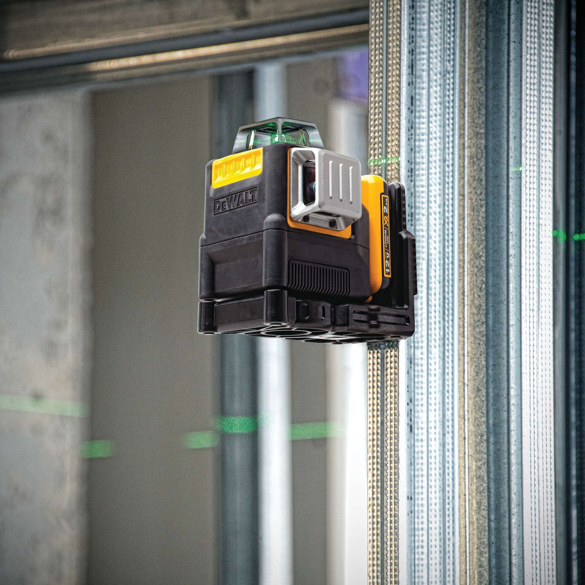 12Line 3D Laser Level Green Line SelfLeveling 360 12Line 3D Laser Level Green Line SelfLeveling 360