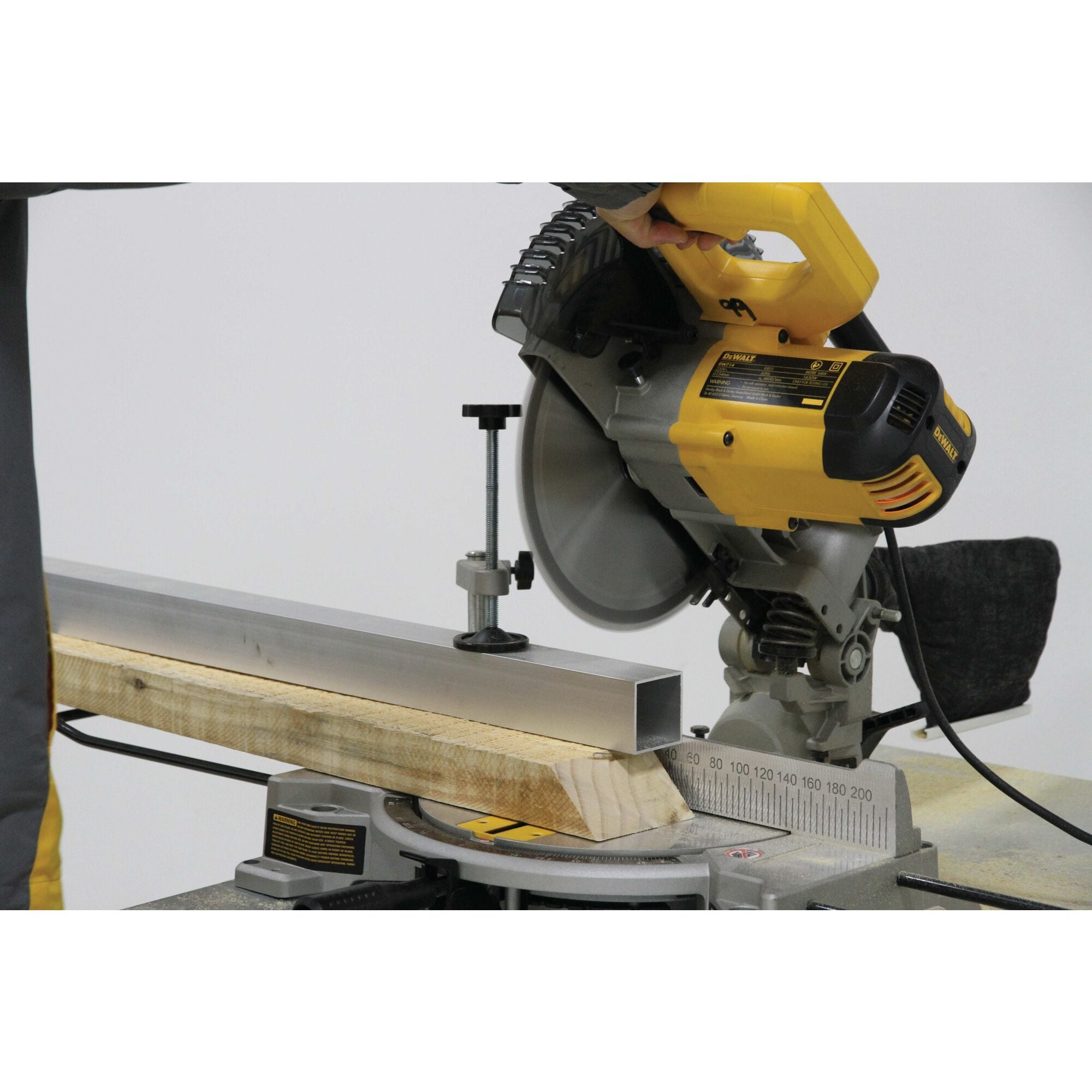 Dewalt 254 deals mitre saw