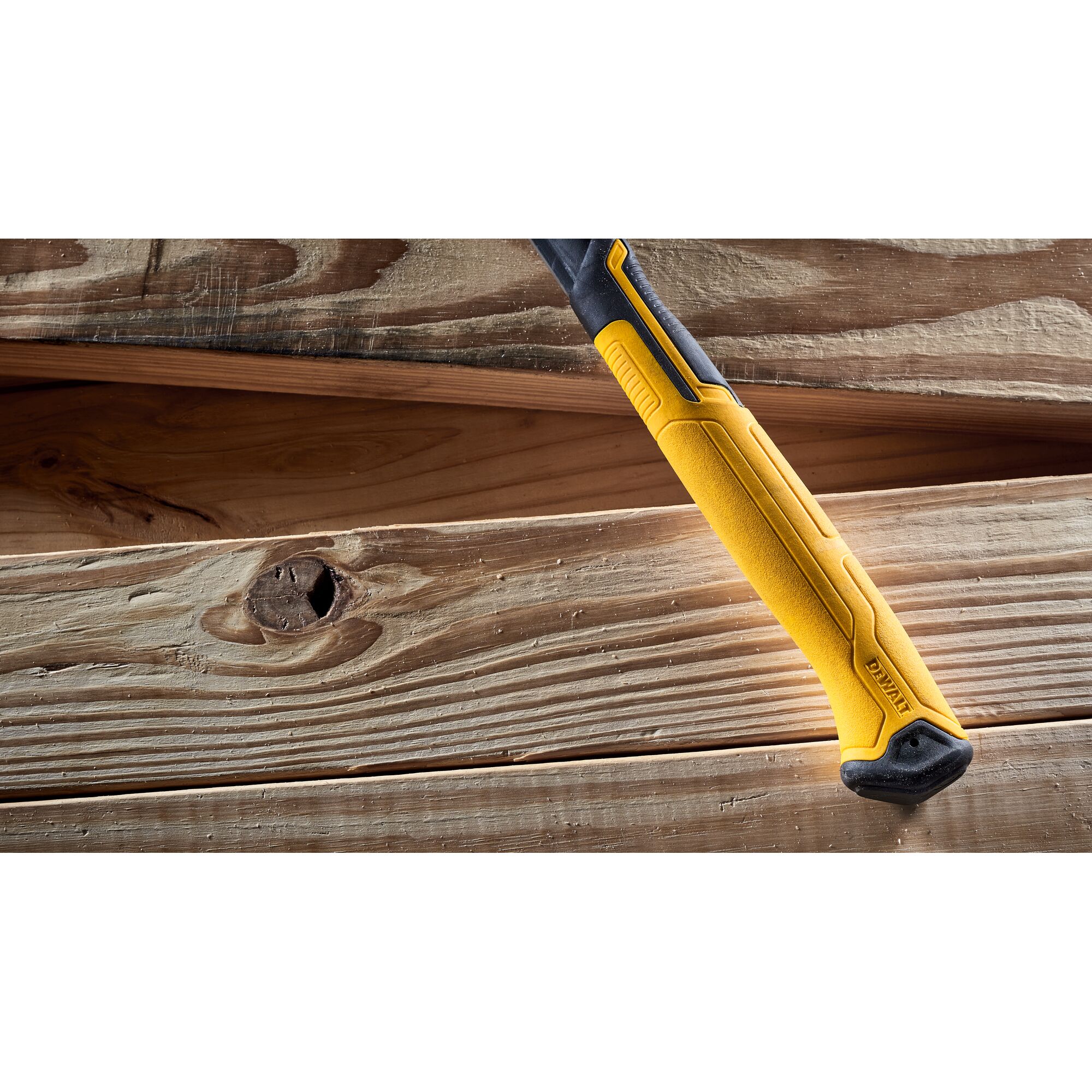 TOUGHSERIES™ 12 oz. Mig Weld Hammer | DEWALT