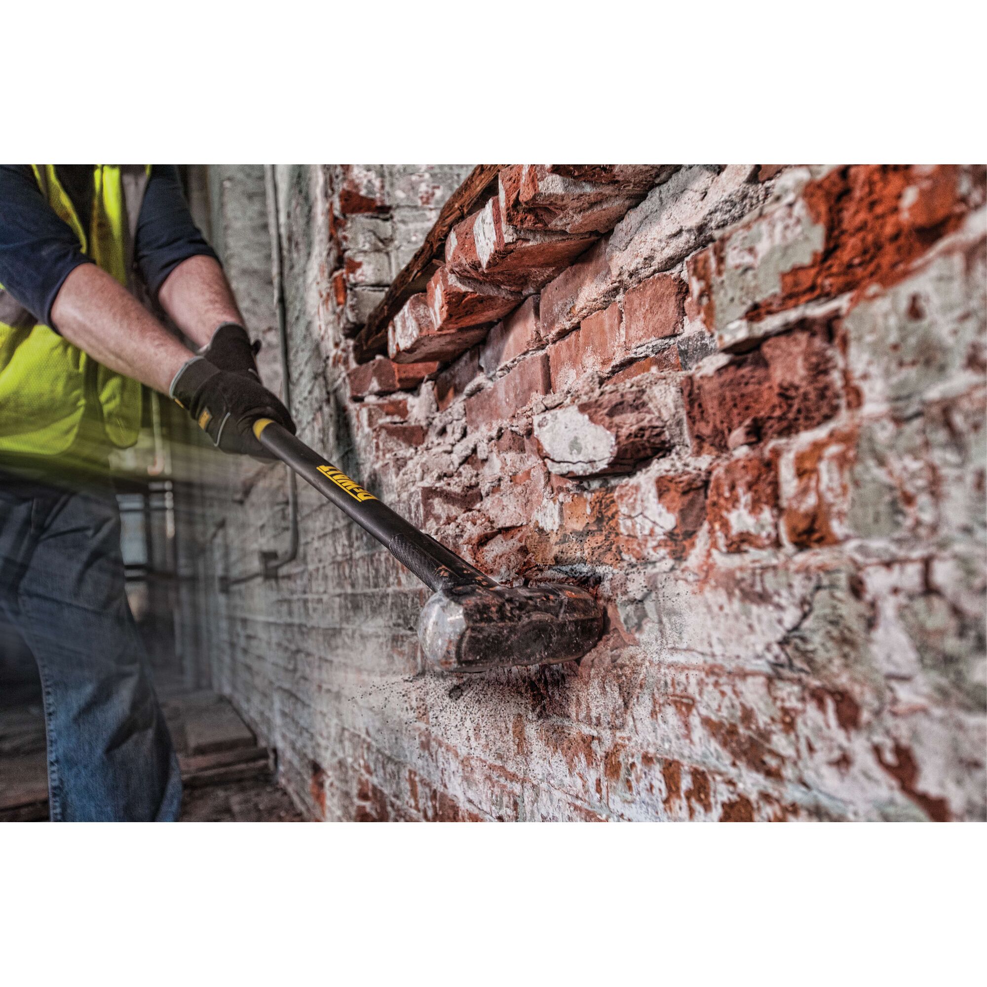 10 lb. EXOCORE™ Sledge Hammer | DEWALT