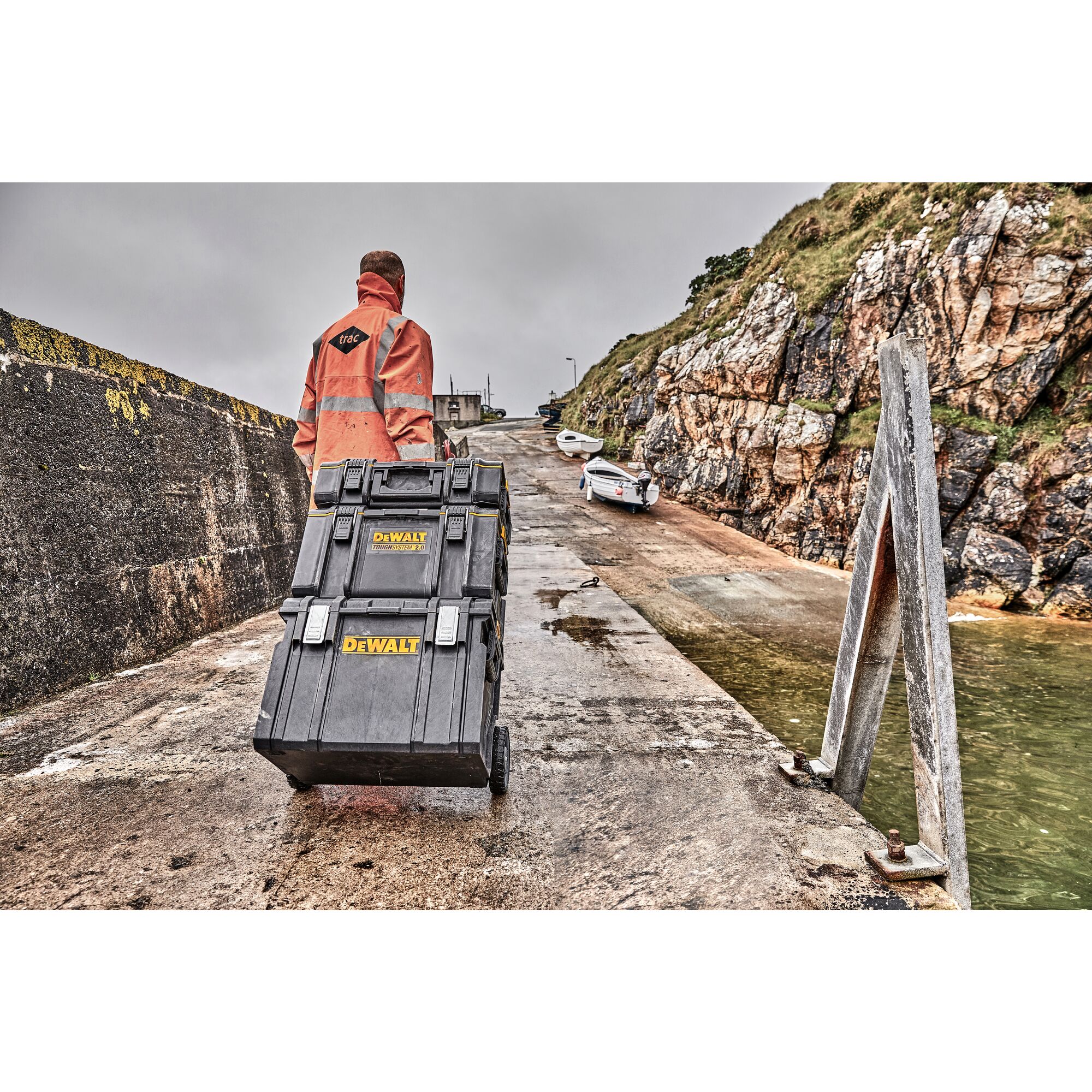 TOUGHSYSTEM® 2.0 - DS166 Shallow Box | DEWALT