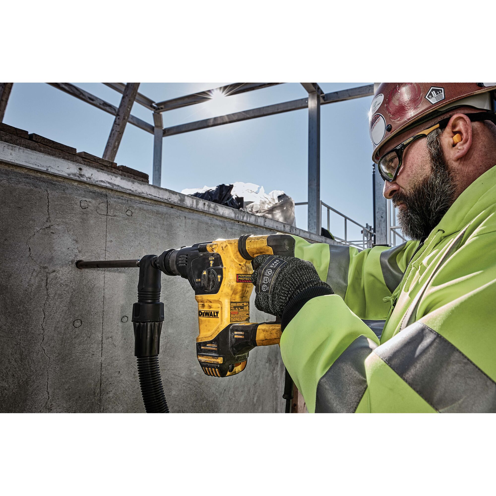 950W 30mm 3-Mode SDS-Plus Hammer | DEWALT