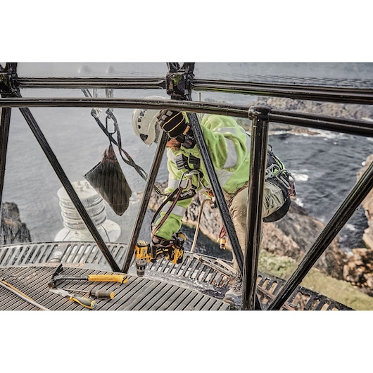 20V MAX BL Premium Hammer Drill, 5.0Ah Battery