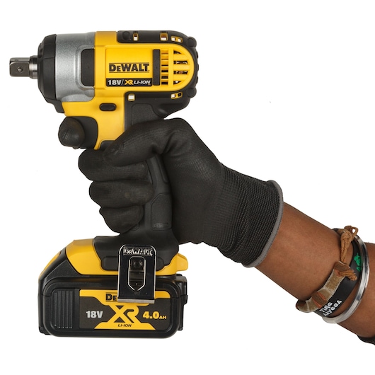 18V XR Li-Ion Compact Impact Wrench - 2 X 2Ah