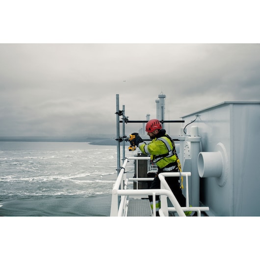 18V XR Compact High Torque Impact Wrench