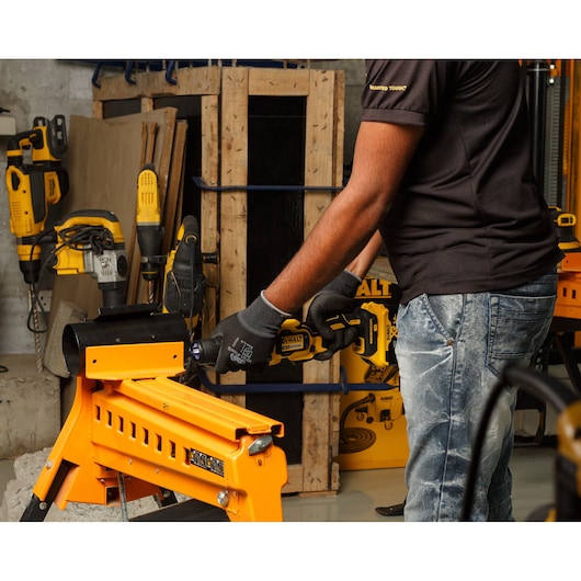 18V XR Brushless Die Grinder - 2 x 5Ah