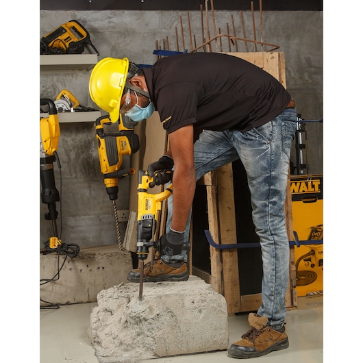 20V MAX Brushless 3-Mode 28mm SDS-Plus Cordless Hammer (5Ah Batteries)