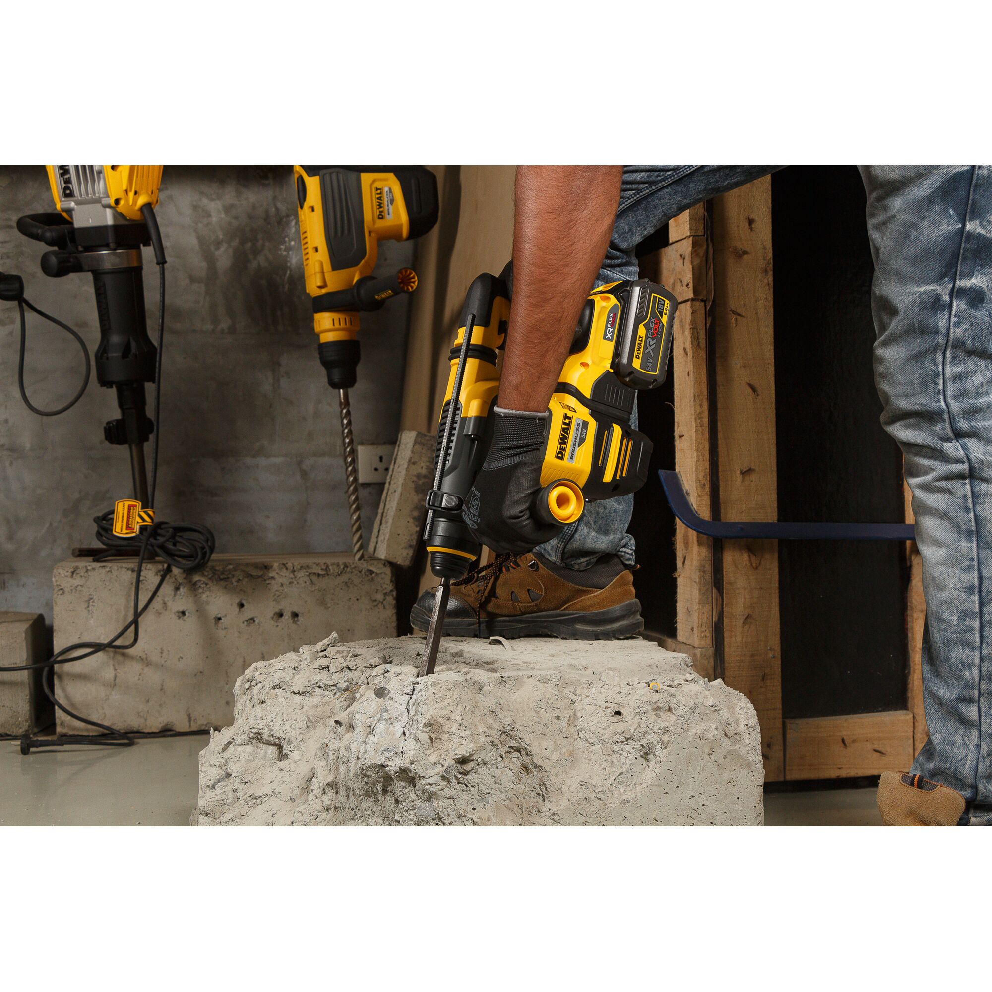 54V Brushless SDS Plus Cordless Hammer | DEWALT