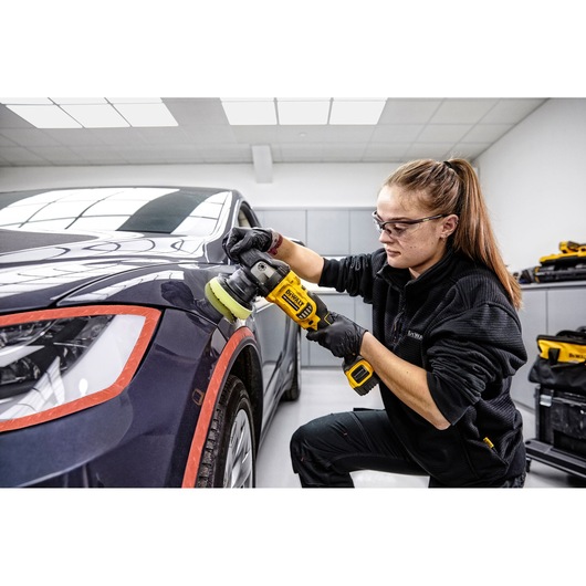 20V MAX 5 inches Brushless Dual Action Variable Speed Polisher (5 AH Batteries)