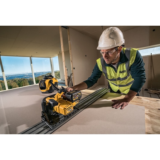 60V MAX FLEXVOLT 165mm Plunge Saw (Bare)