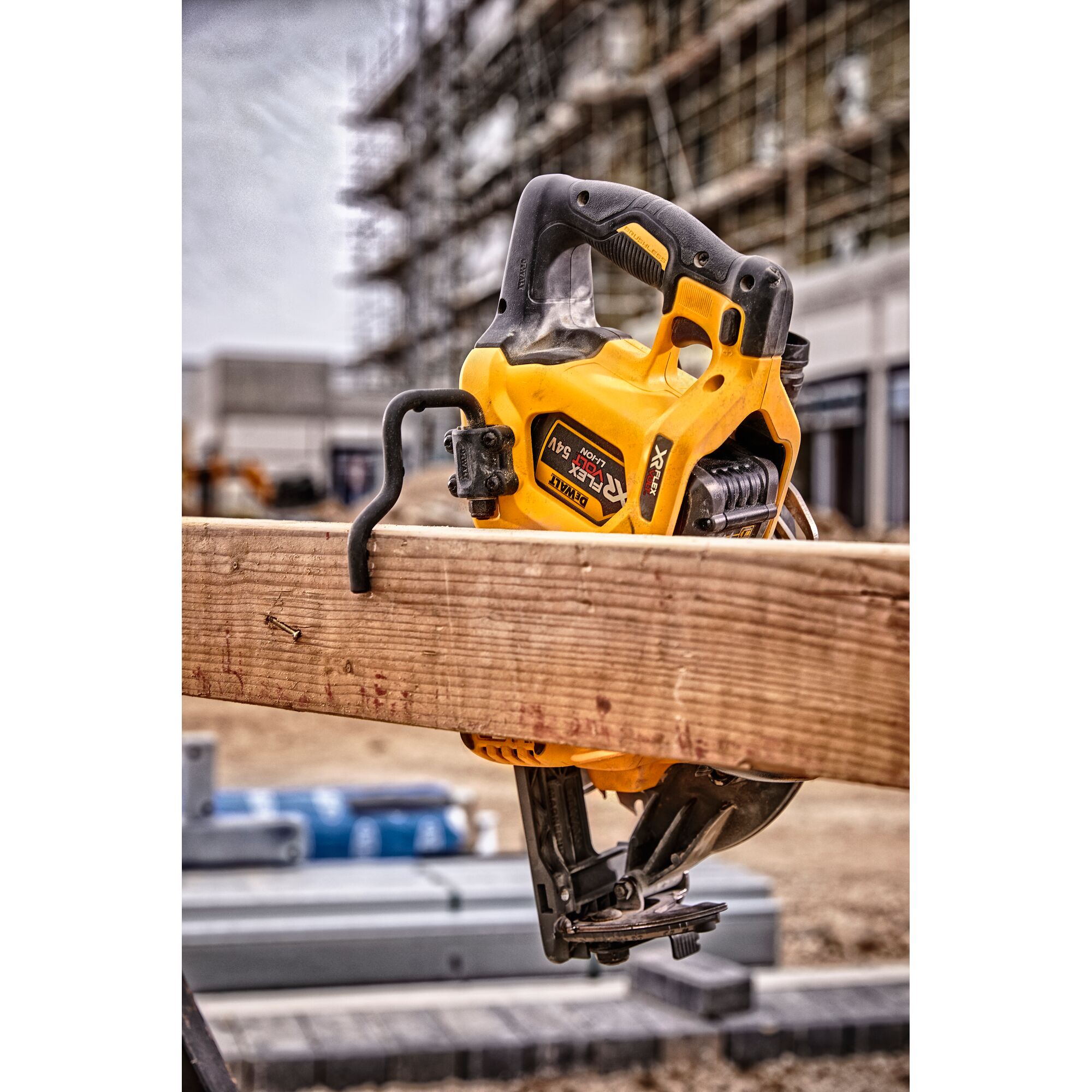 54V XR FLEXVOLT 190 mm High Torque Circular Saw - Tool Only | DEWALT