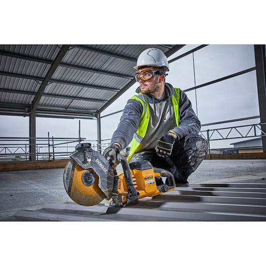 60V MAX* 230mm Concrete Cut-Off Saw