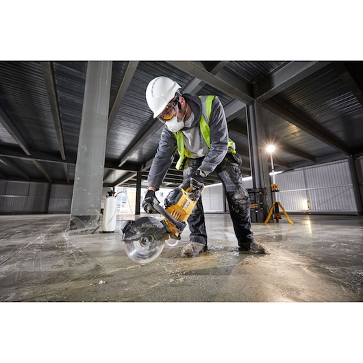 60V MAX* 230mm Concrete Cut-Off Saw