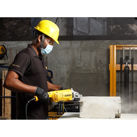 2200W 7-inch Angle Grinder with Trigger Switch