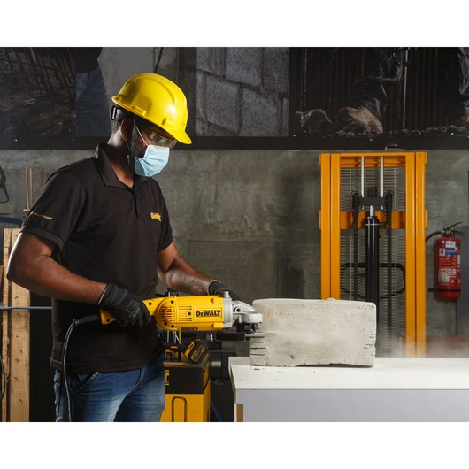 2600W 7-inch Angle Grinder with Trigger Switch