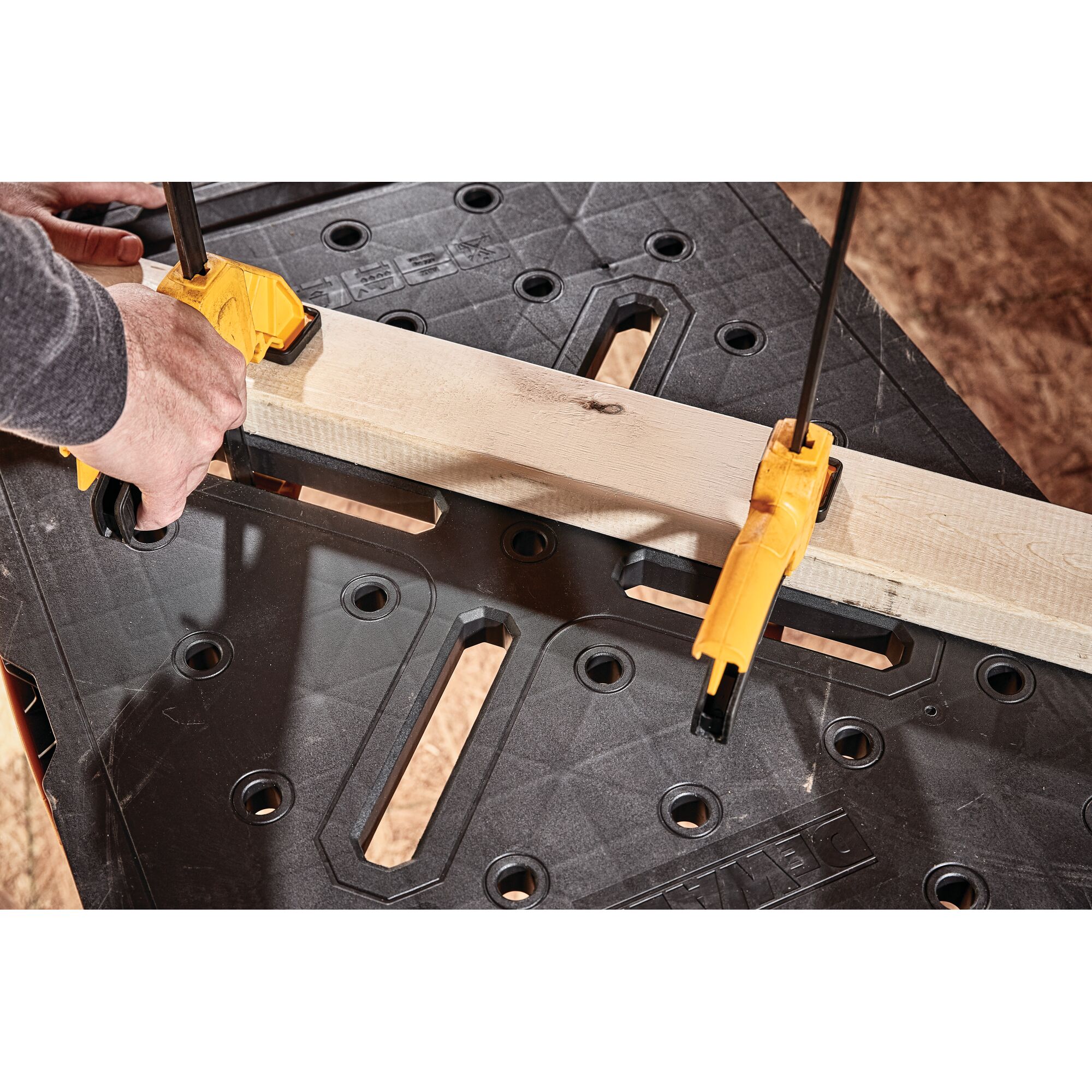 EXP™ress Folding Workbench | DEWALT